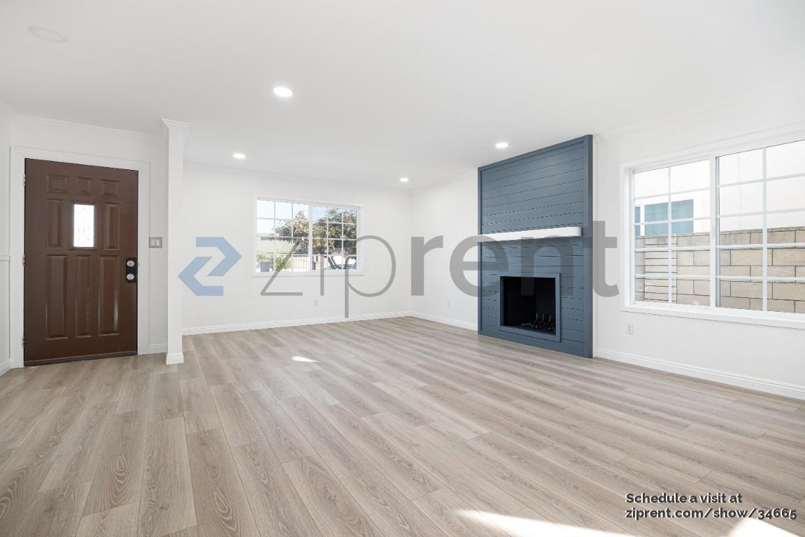 3713 Schirra St - Photo 2 of 16