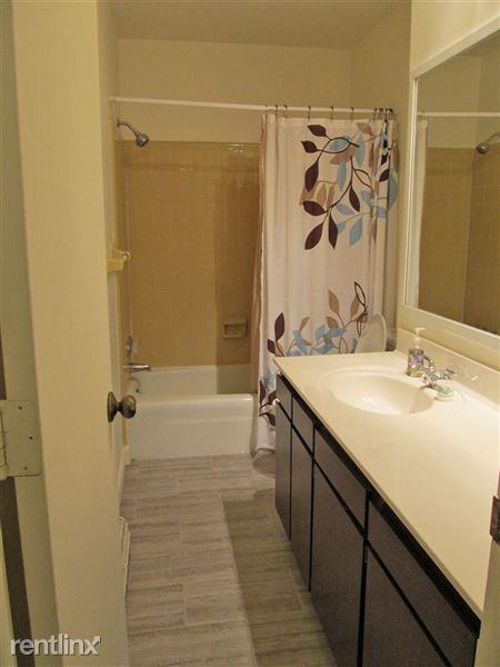 7581 S 12th St - Photo 3 of 9