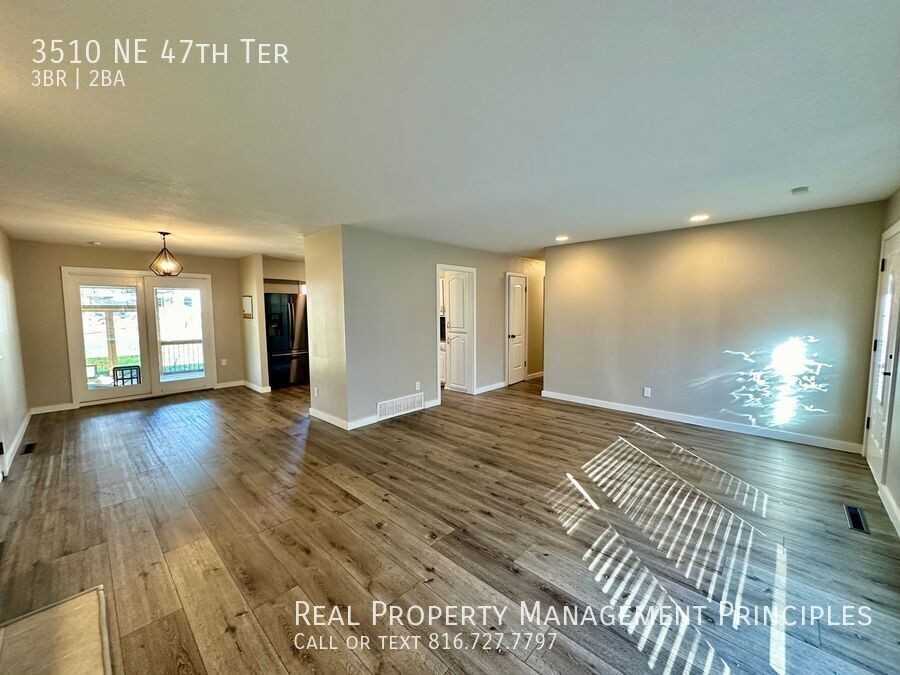 3510 Ne 47th Ter - Photo 2 of 21