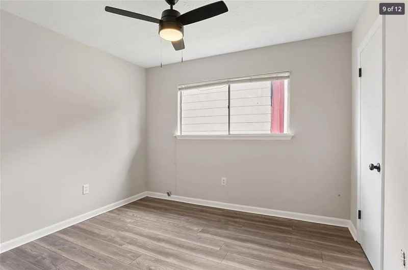 2950 Dickens Dr - Photo 5 of 19