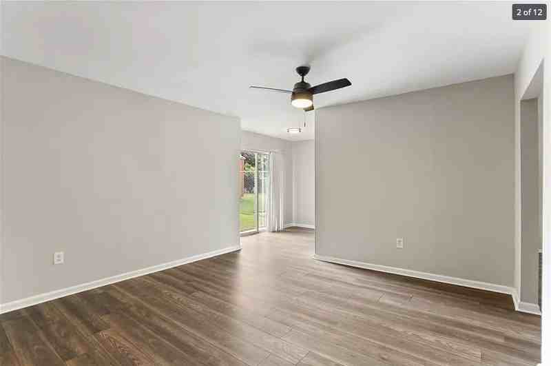 2950 Dickens Dr - Photo 3 of 19