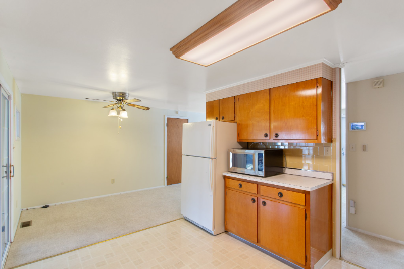 1409 Seward Dr - Photo 4 of 20