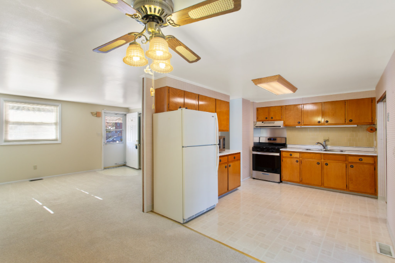 1409 Seward Dr - Photo 5 of 20