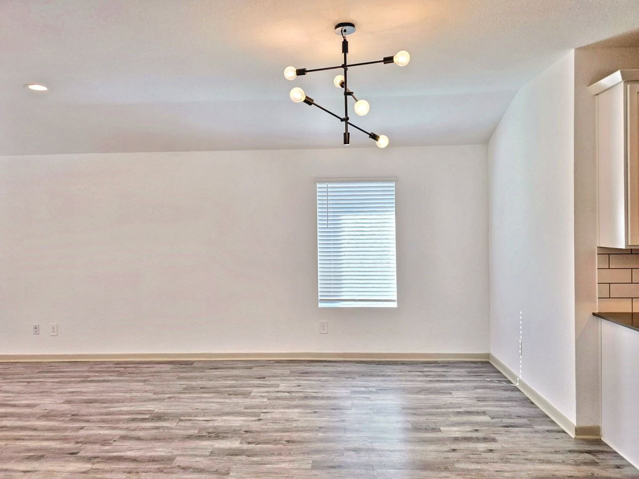 28931 Lupo River Ct - Photo 7 of 27