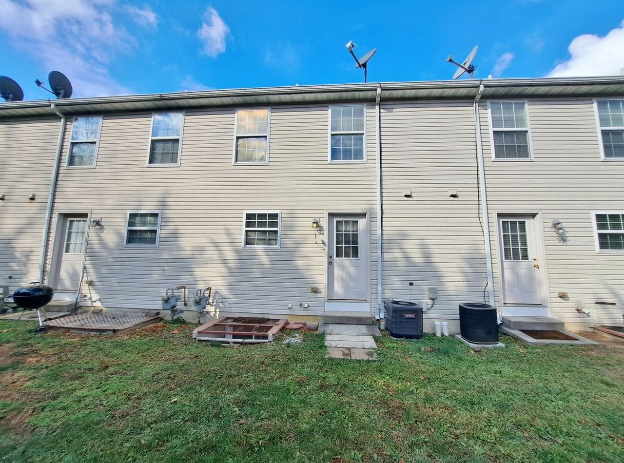 70 N Blettner Ave - Photo 2 of 27