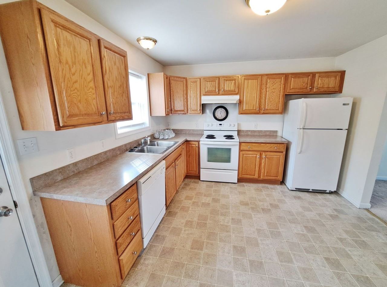 70 N Blettner Ave - Photo 6 of 27