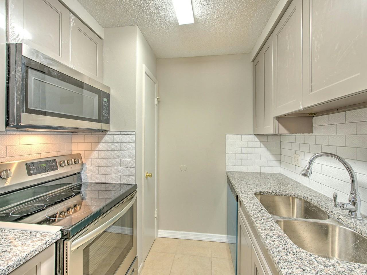 608 Golden Raintree Place - Photo 2 of 26