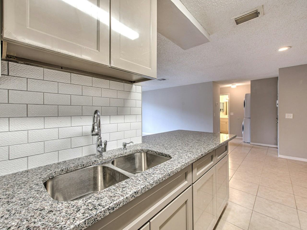 608 Golden Raintree Place - Photo 3 of 26