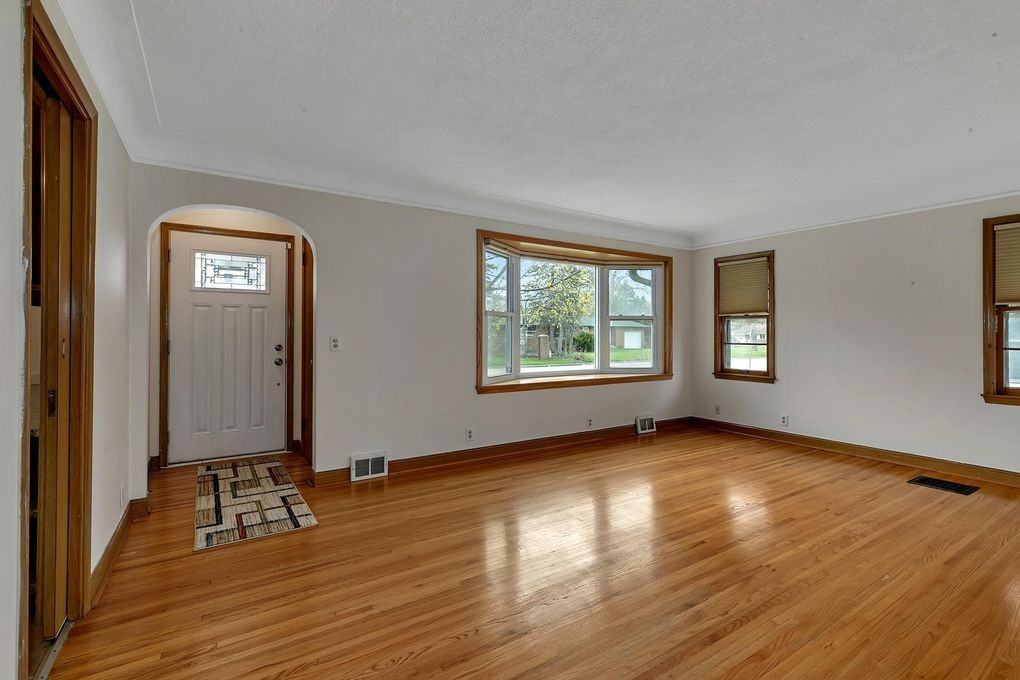 3028 Stinson Blvd #NA - Photo 3 of 34