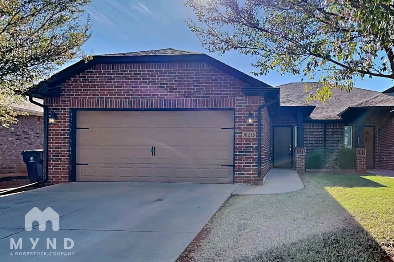 18215 Manera Way - Photo 3 of 26