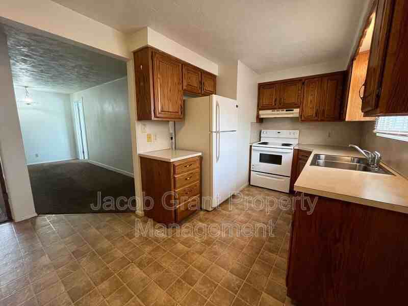 143 W Fremont Ave #1 - Photo 4 of 9