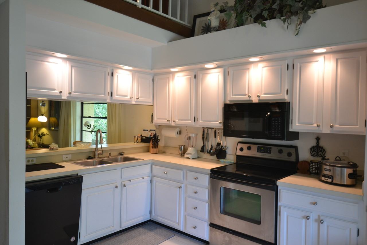 112 Lindsay Ln - Photo 6 of 50