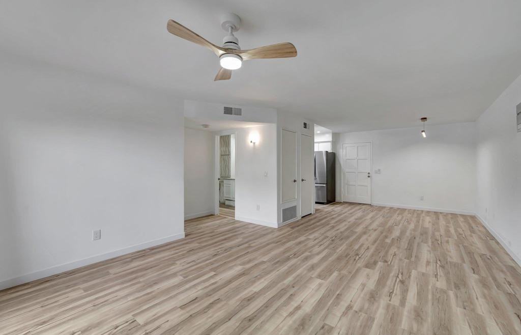 8000 University Ave - Photo 2 of 8