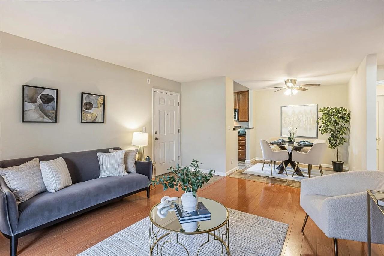 798 Teatree Ct - Photo 3 of 9