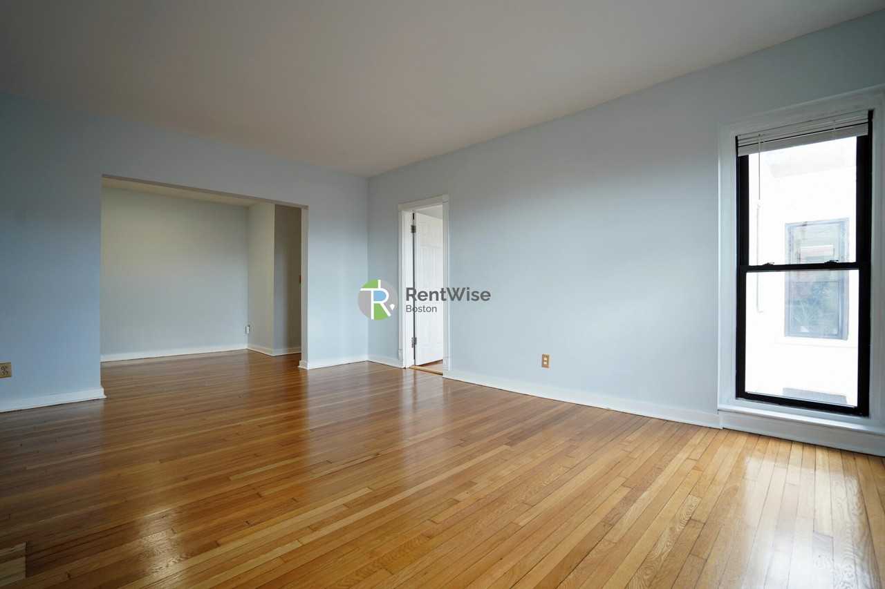 1400 Commonwealth Ave #15 - Photo 7 of 26