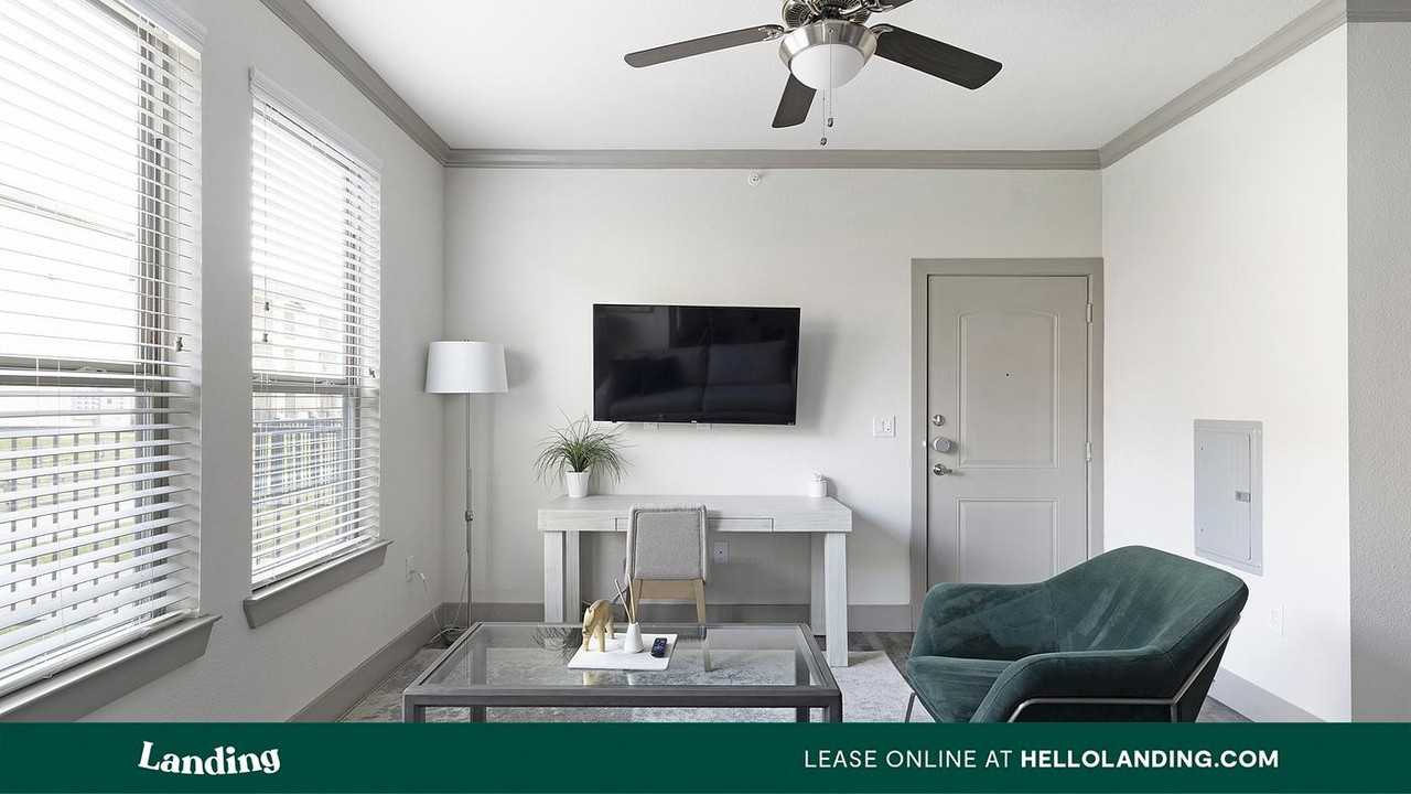 12500 Shadowglen Trace - Photo 5 of 50