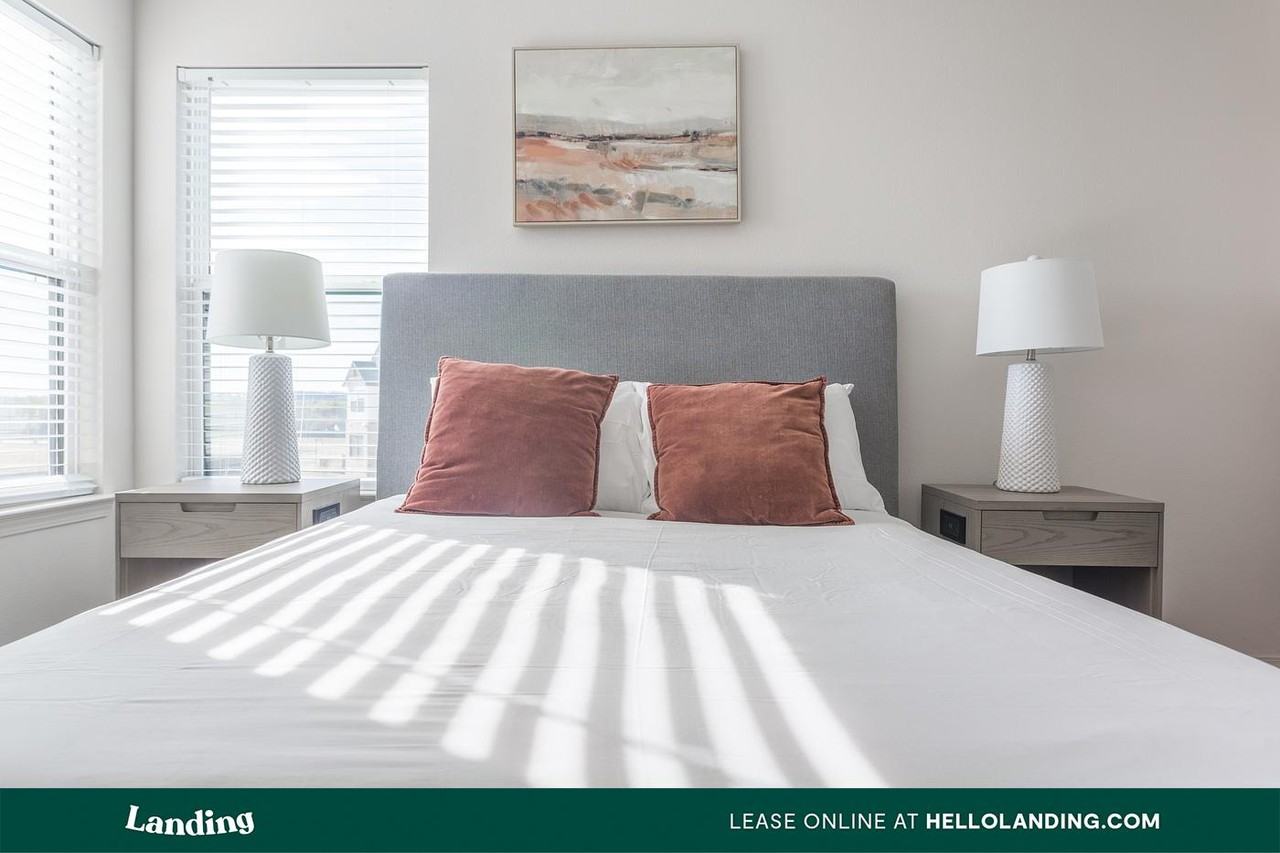 2701 N 23rd St - Photo 5 of 50