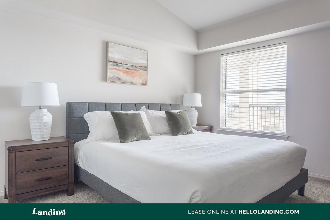 2701 N 23rd St - Photo 7 of 50