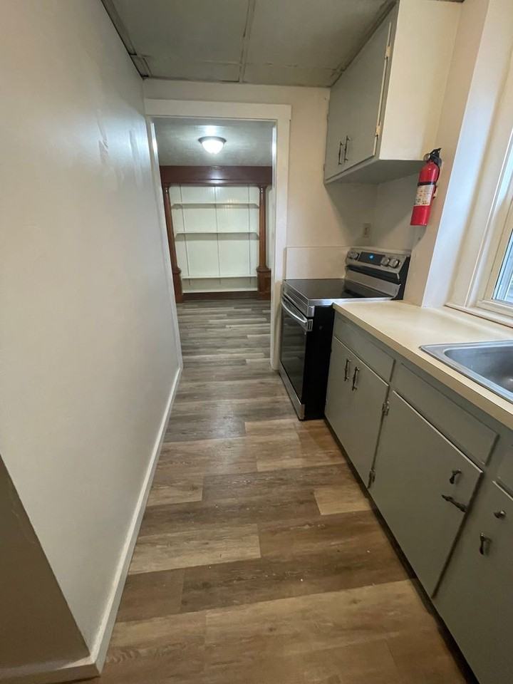 100 Summer St #102 - Photo 3 of 11