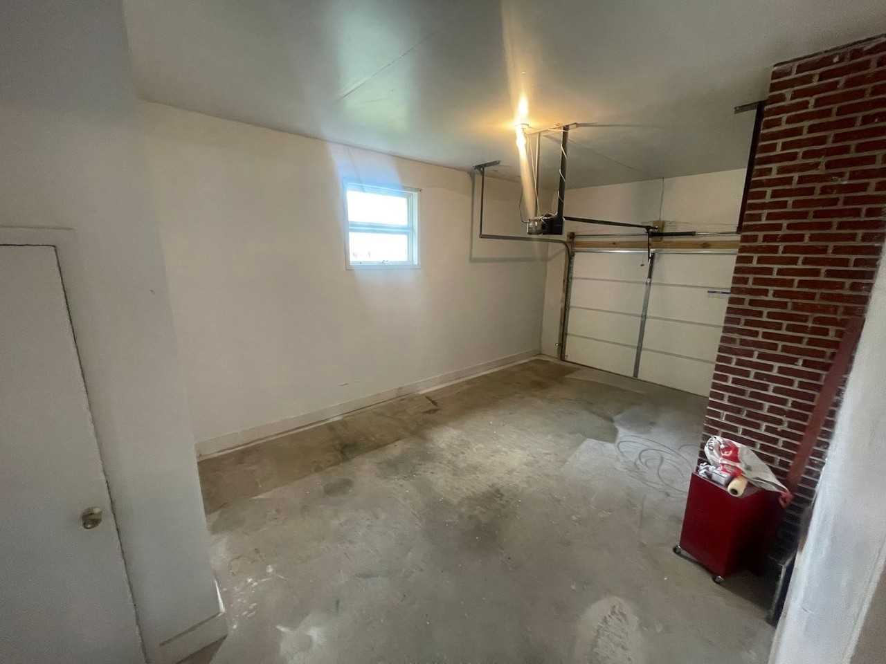 4616 Fairlane Dr - Photo 6 of 11