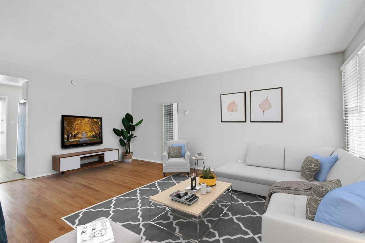 527 Washington - Photo 5 of 24