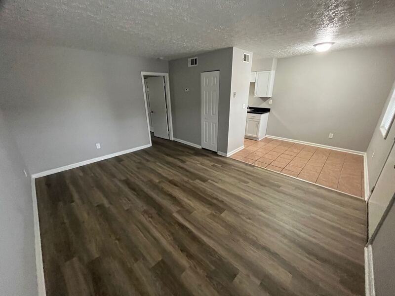 672 Knox Blvd #38