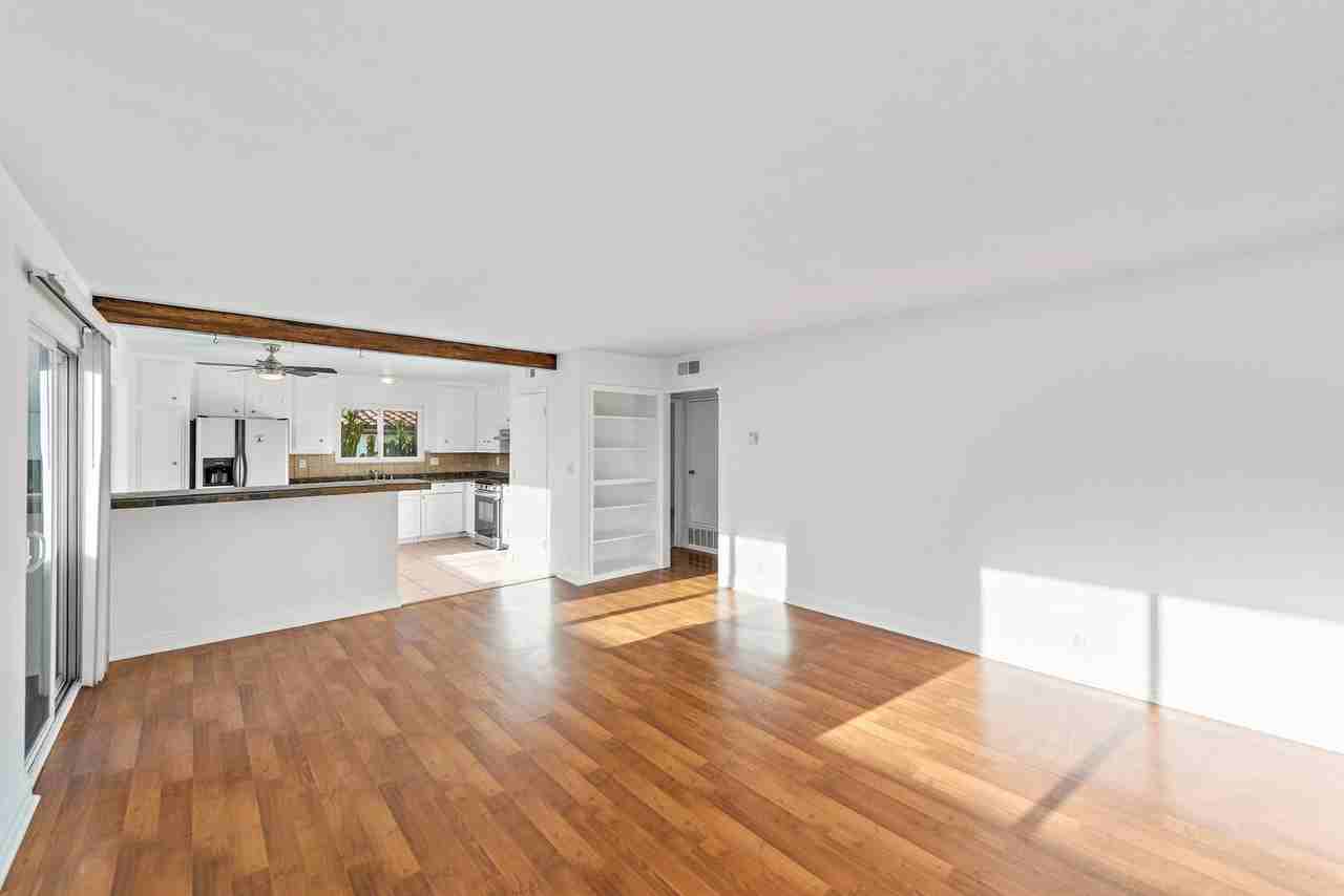 230 Avenida Victoria - Photo 2 of 12