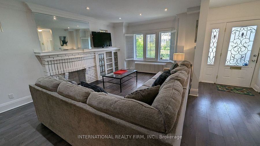 47 Maxwell Avenue - Photo 2 of 18