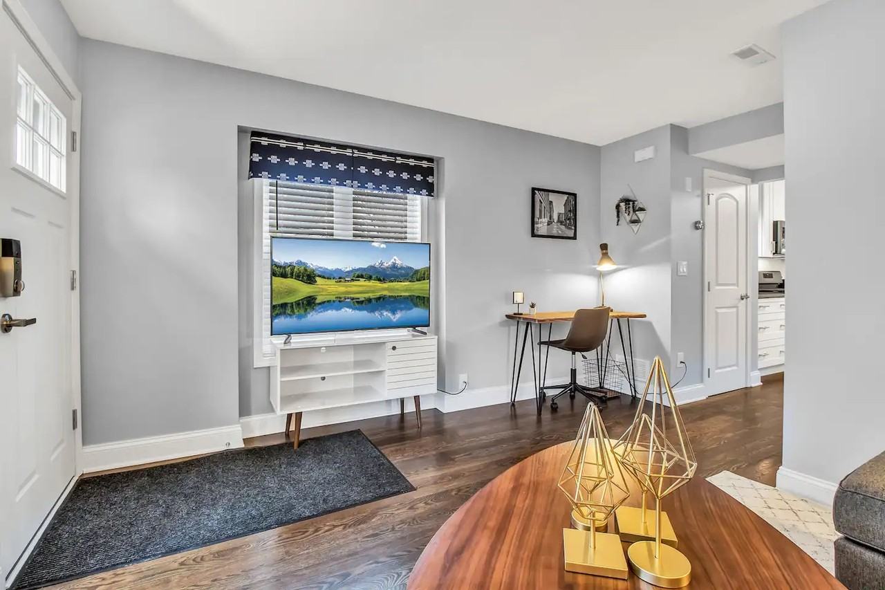 351 Connecticut St - Photo 4 of 23