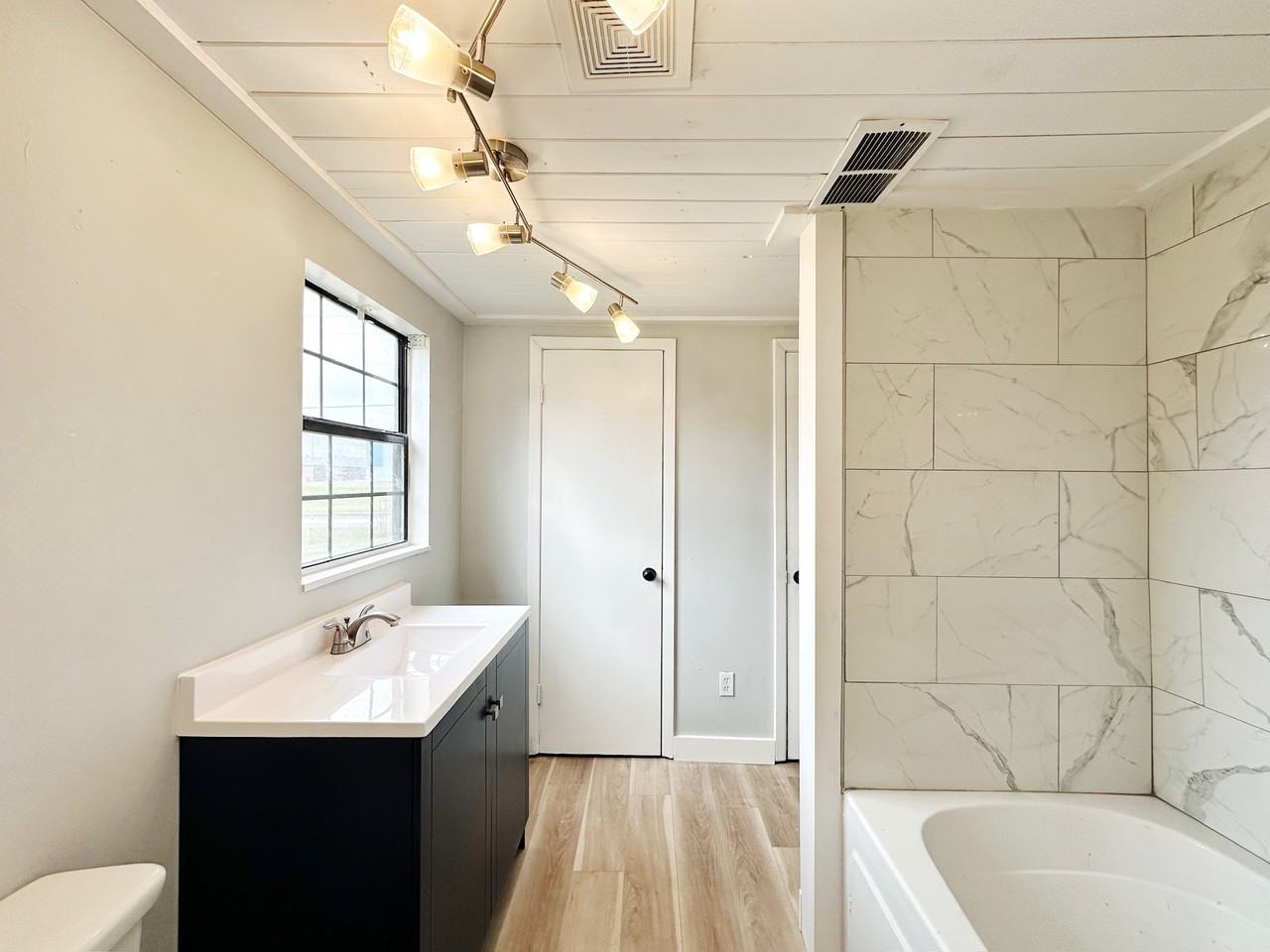 608 Gandy Ave #NA - Photo 4 of 16