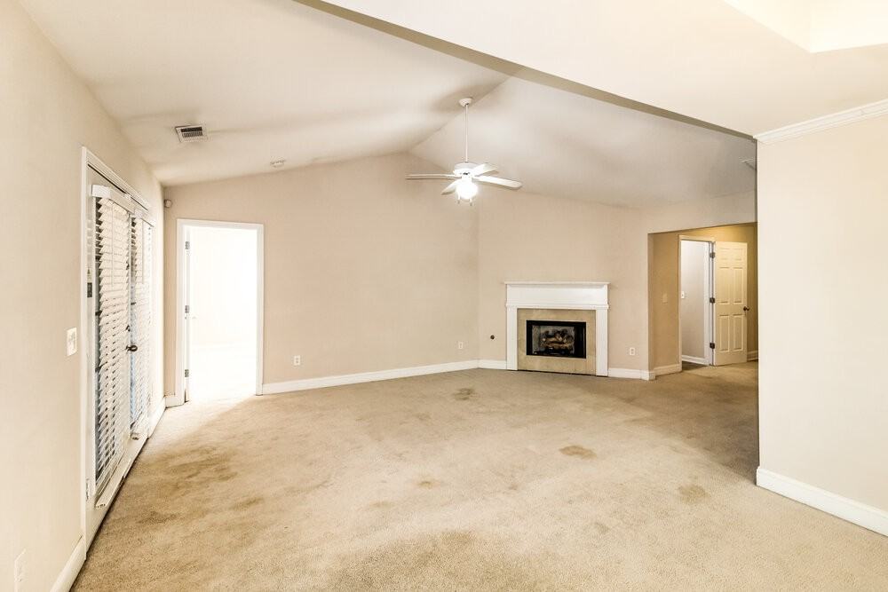 664 Fairgreen Trl - Photo 3 of 16