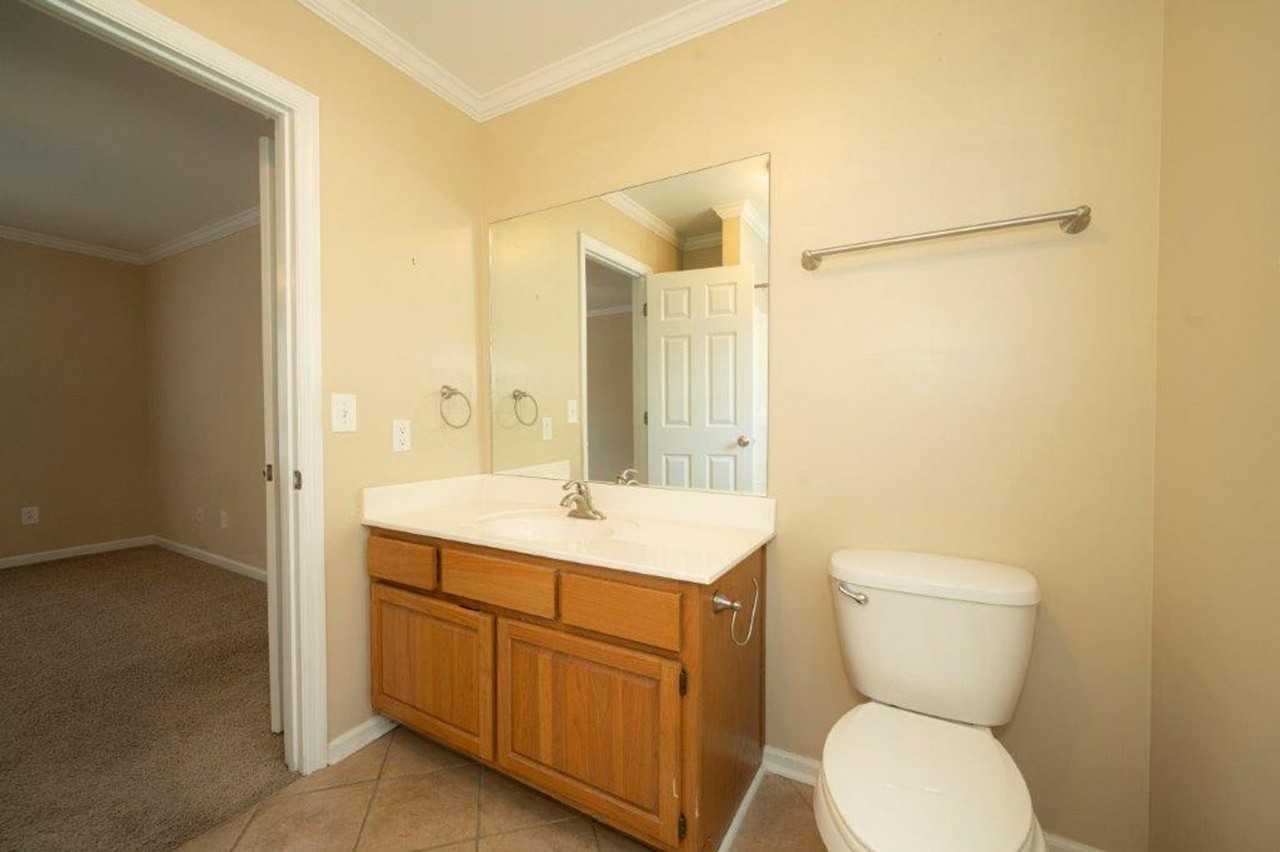 Courtyard Condos - Photo 3 of 10