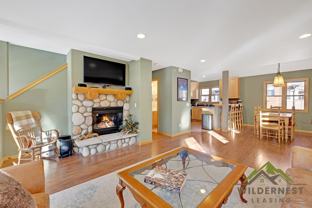 729B Meadow Dr - Photo 1 of 1