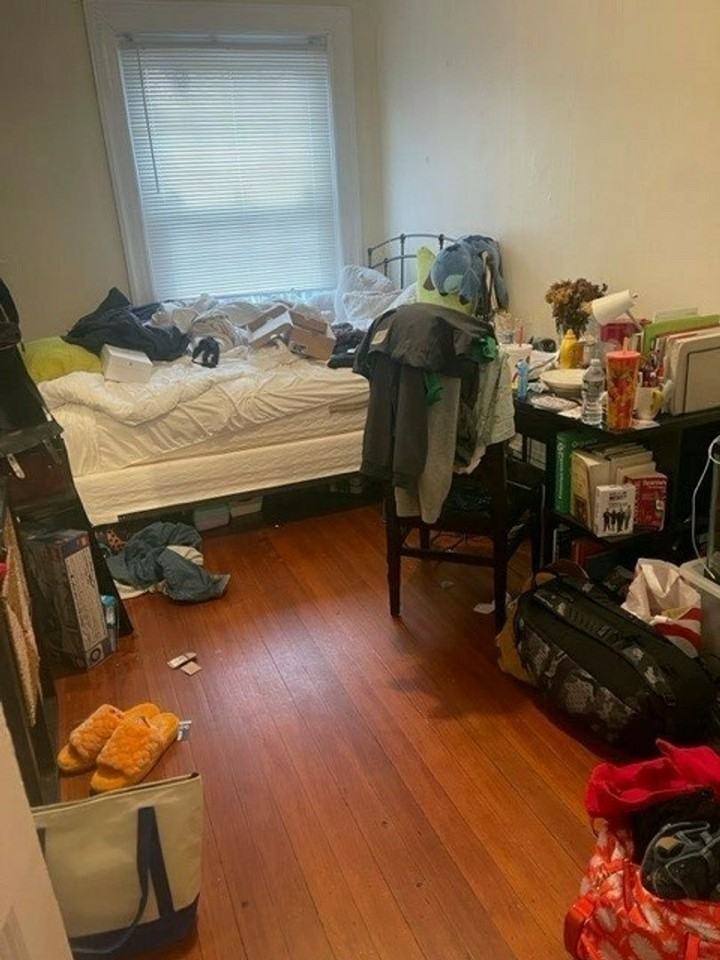 187 Naples Road - Photo 4 of 12