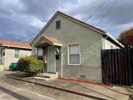 featured image of 802 S Stockton St