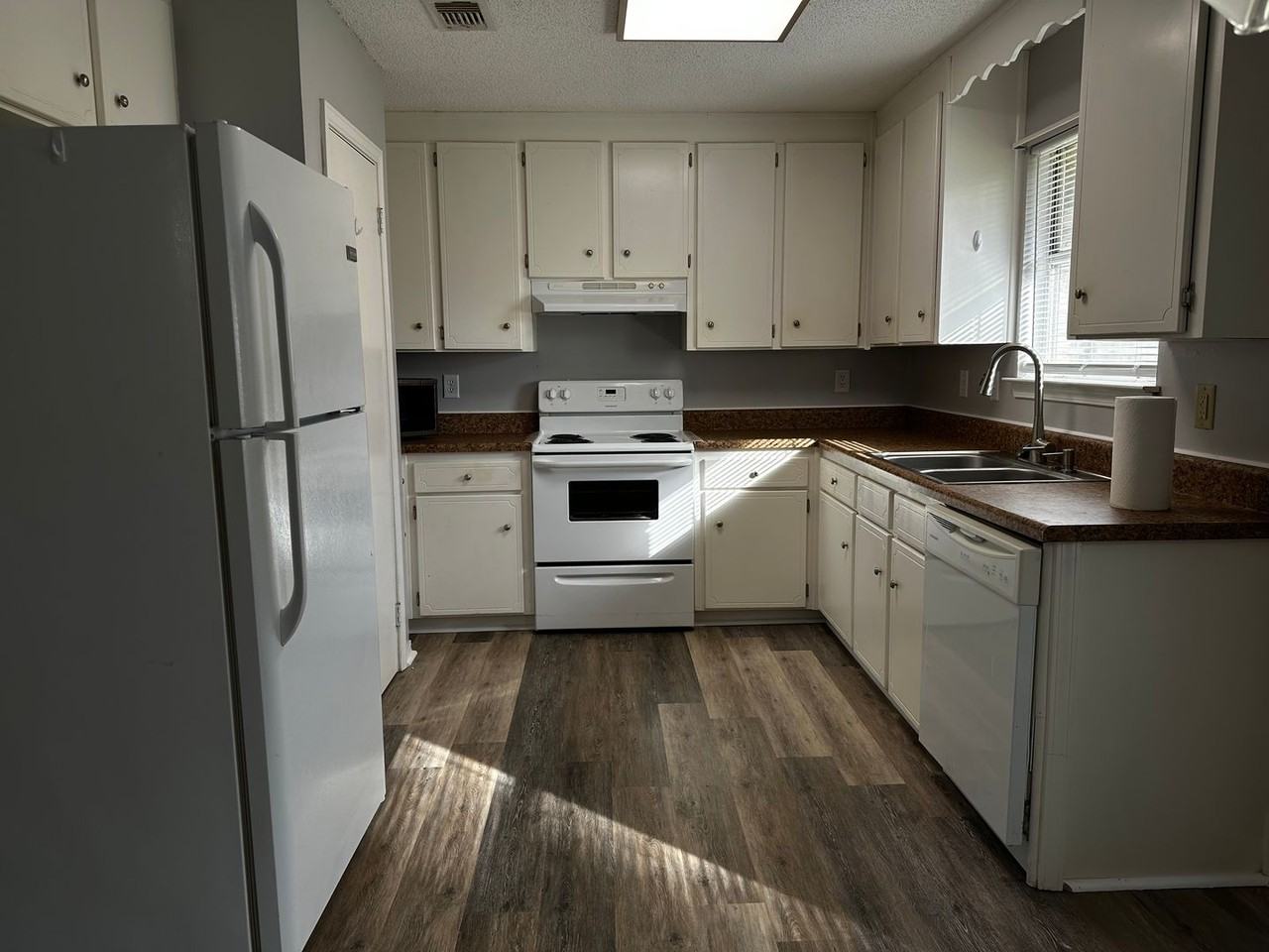 309 Forest Hills Dr - Photo 5 of 22