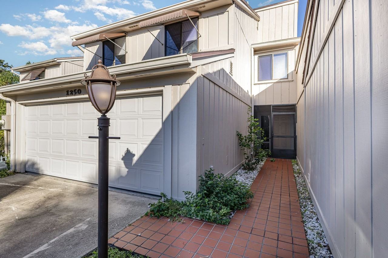 1250 Admiralty Blvd - Photo 2 of 25