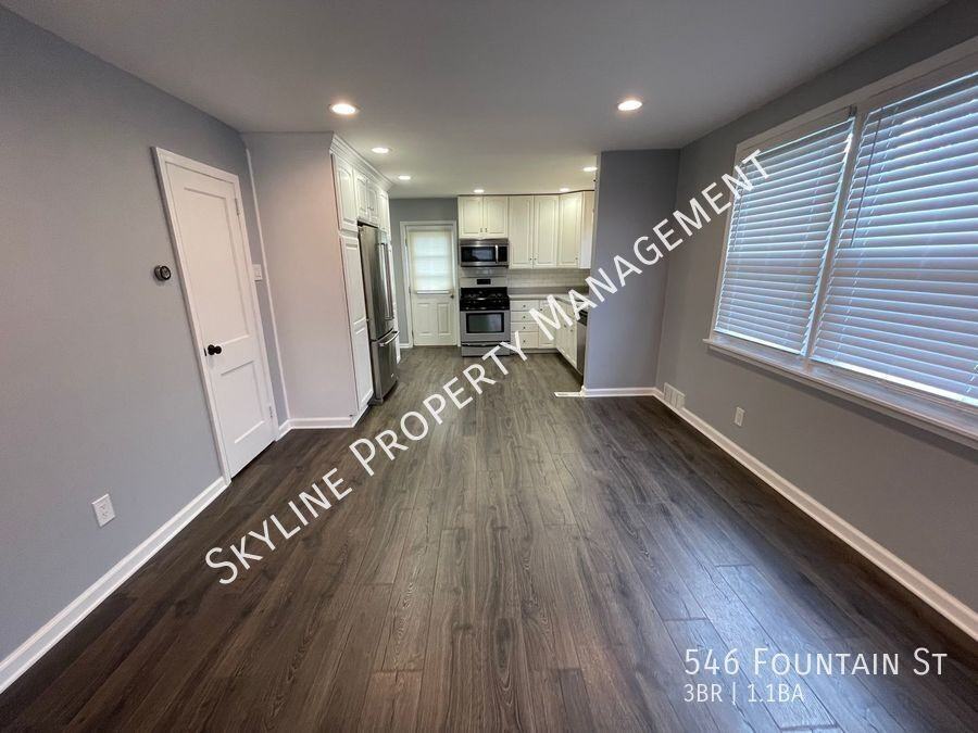 546 Fountain St - Photo 3 of 19