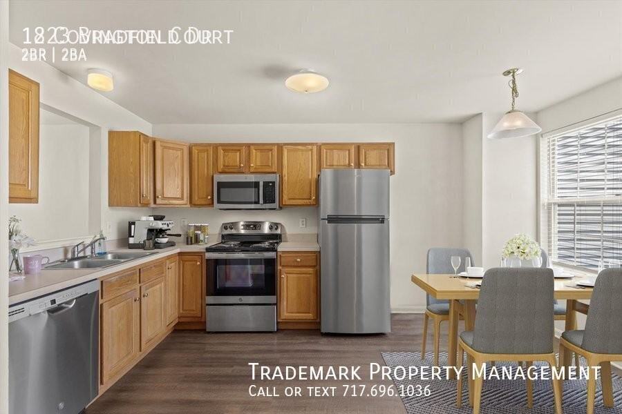 12 Covington Ct - Photo 2 of 39