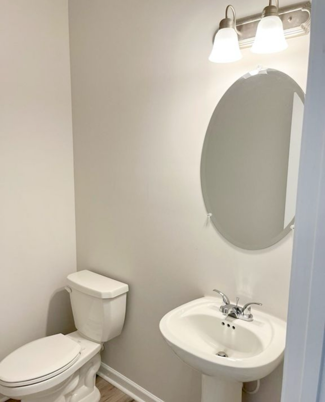 7559 Knoll Hollow Rd - Photo 3 of 16