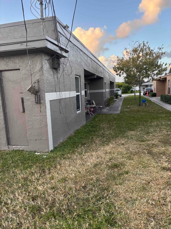 272 Sw 3rd St #B - Photo 6 of 6