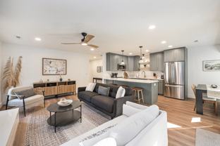 625 Semaht St - Photo 1 of 1