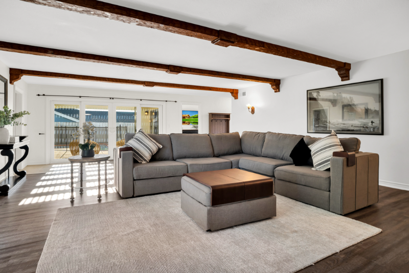 1096 Calle Pinata - Photo 3 of 20