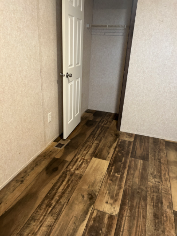 116 Cedarwood Dr - Photo 2 of 4