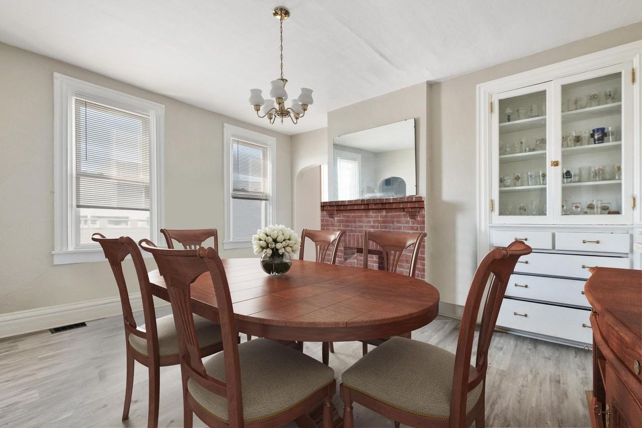 4427 Howley St - Photo 7 of 15