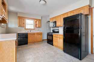 4427 Howley St - Photo 1 of 1