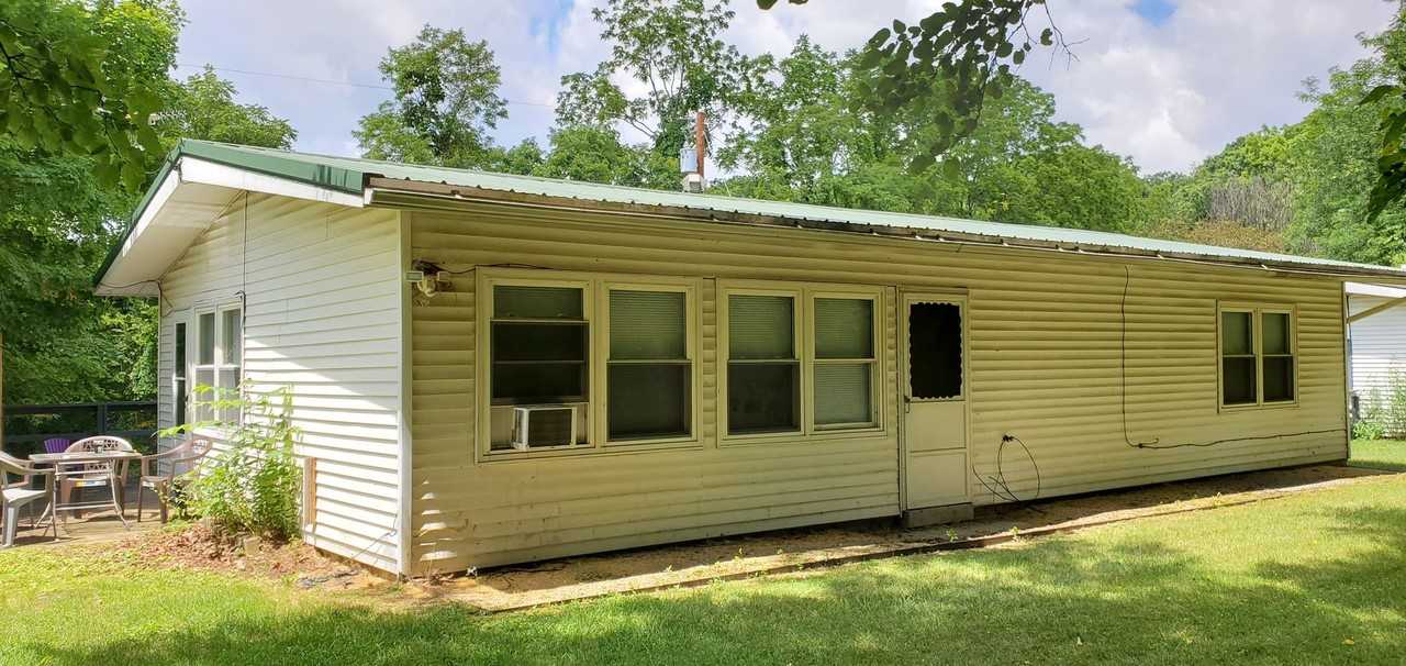 209 Woods Edge - Photo 2 of 14