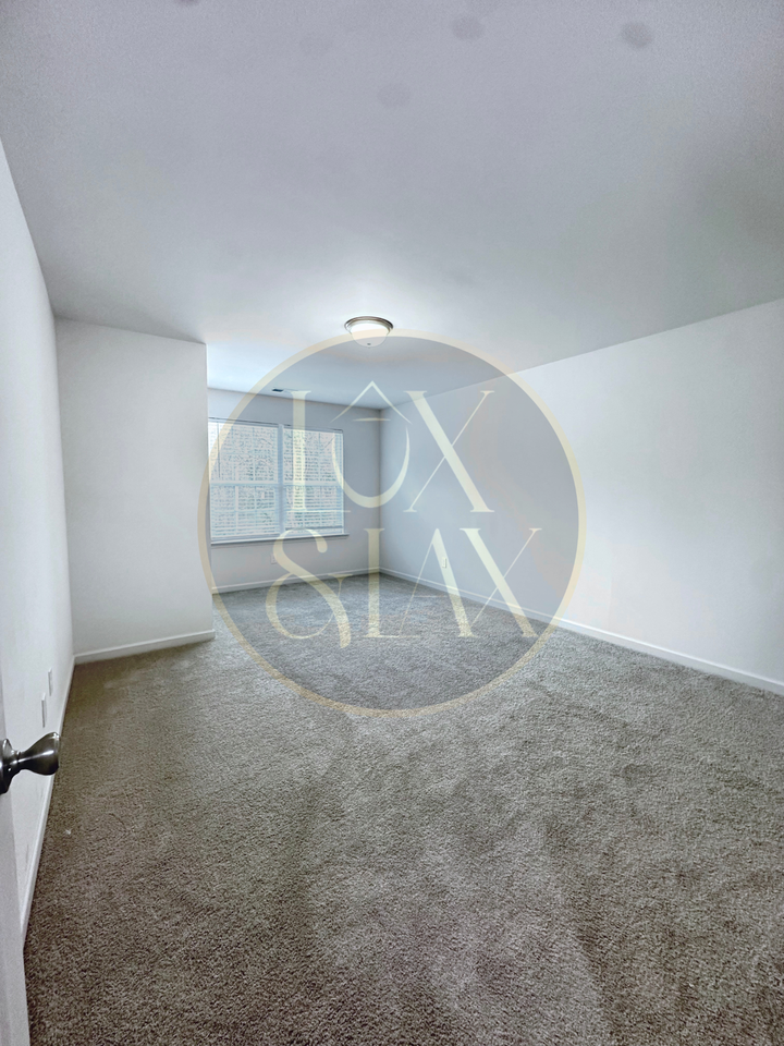 1604 Lasalle Street, Unit A - Photo 3 of 23