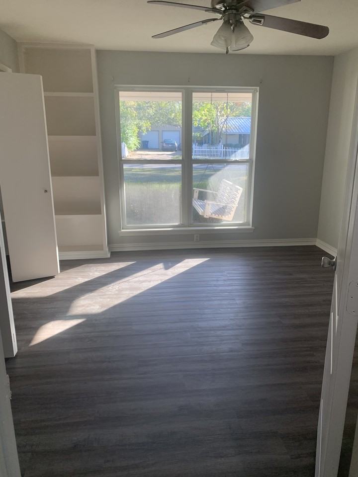 417 3rd St #NA - Photo 5 of 15