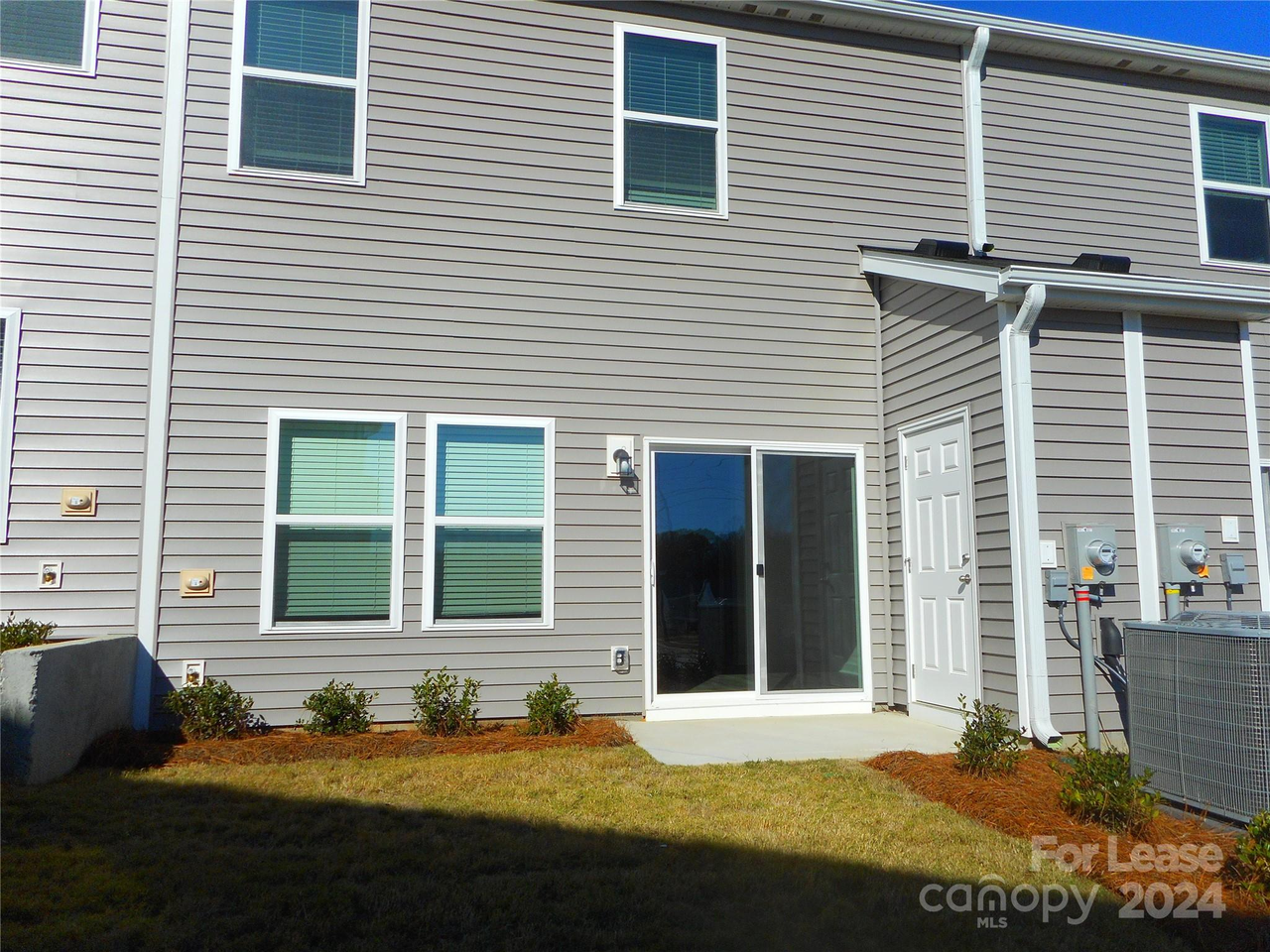 3613 Backwater St - Photo 3 of 26